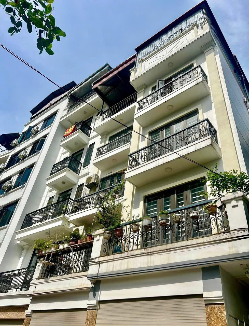 BÁN NHÀ TRẦN QUỐC HOÀN, CẦU GIẤY, PHÂN LÔ, Ô TÔ TRÁNH, 42M, 19 TỶ - Ảnh chính